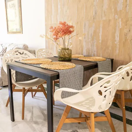 Tejares Apartment *